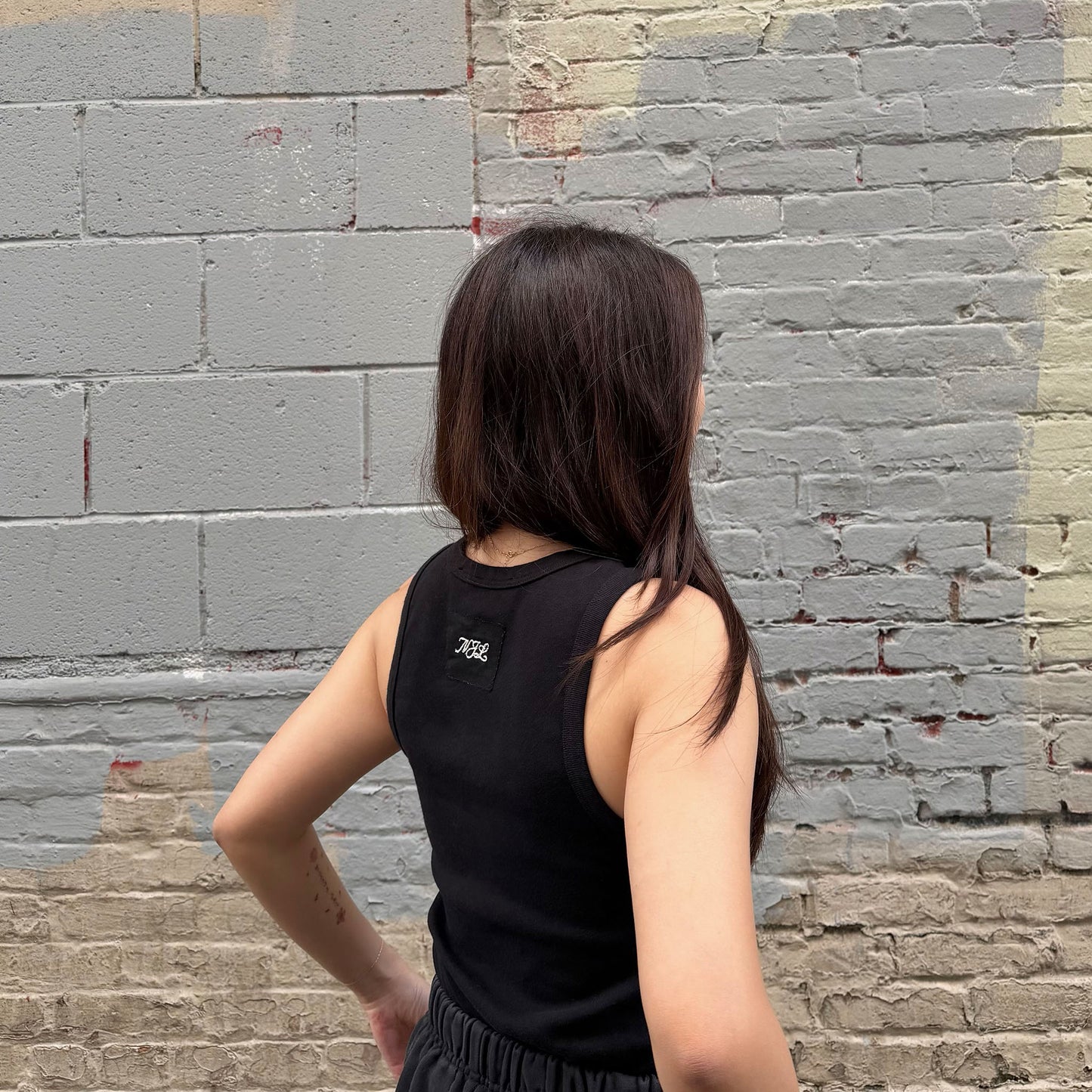 PANELED TANK TOP - BLACK