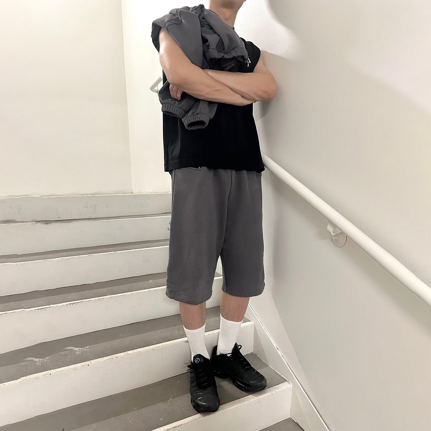 JERSEY VEST - BLACK