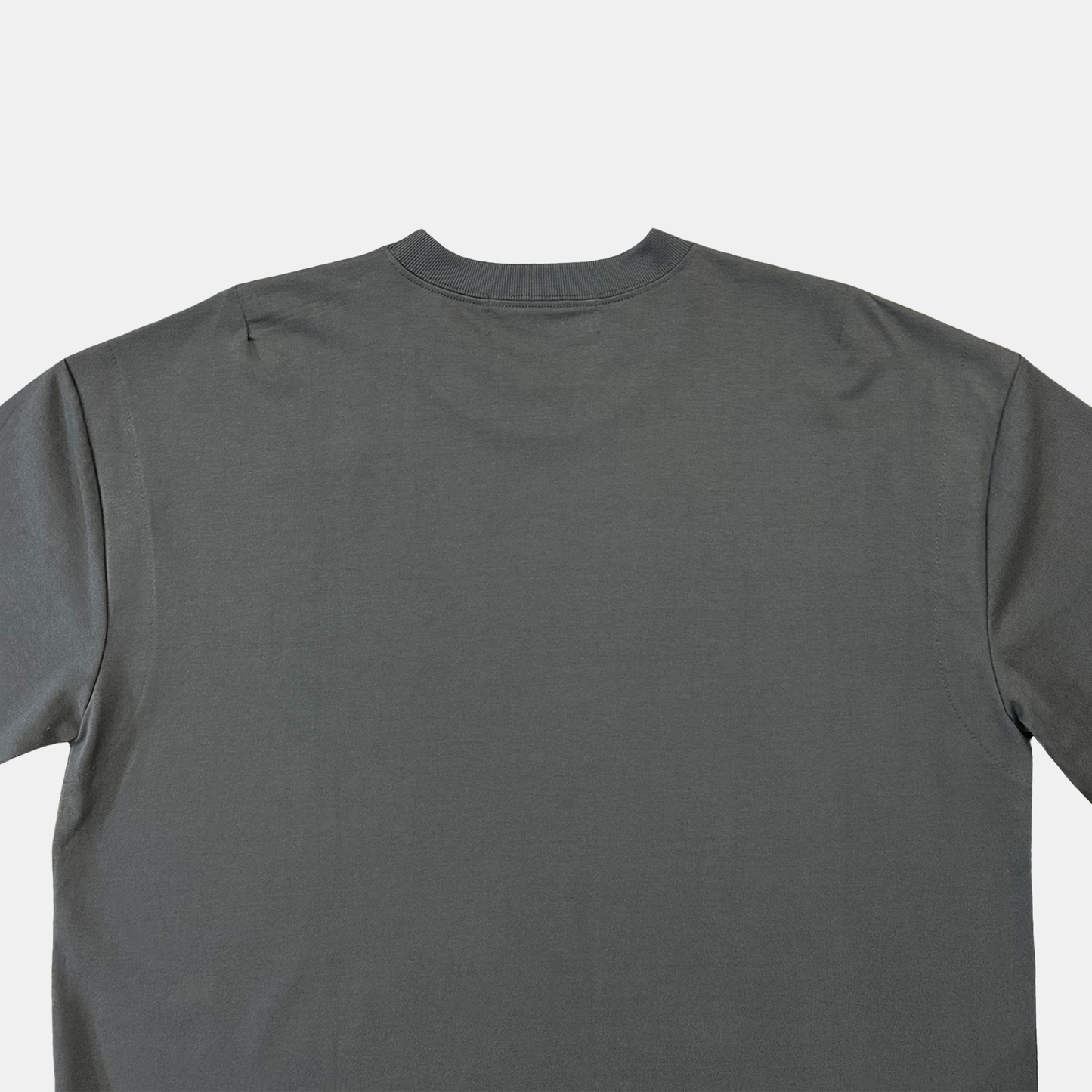SIGNATURE EMBROIDERED TEE - GREY