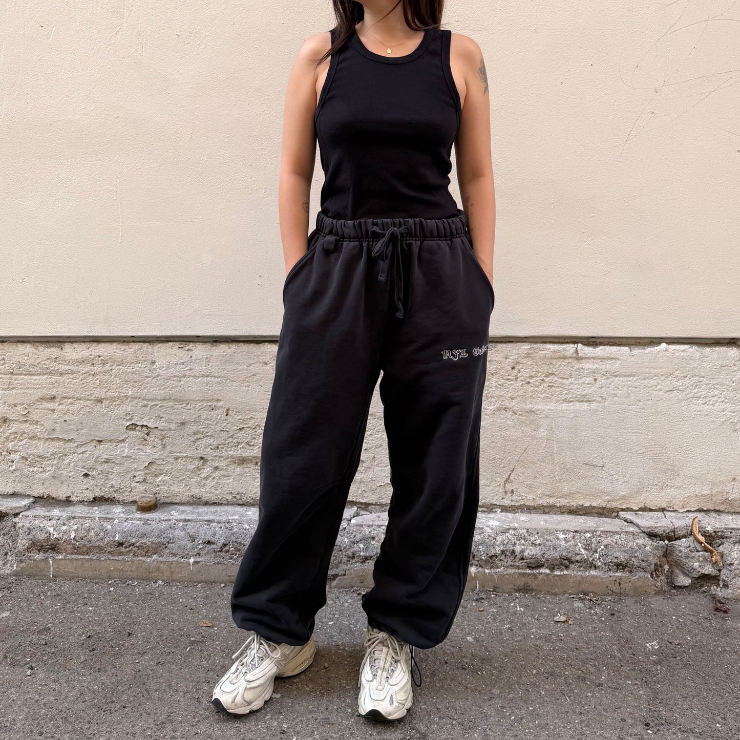 PANELED TANK TOP - BLACK